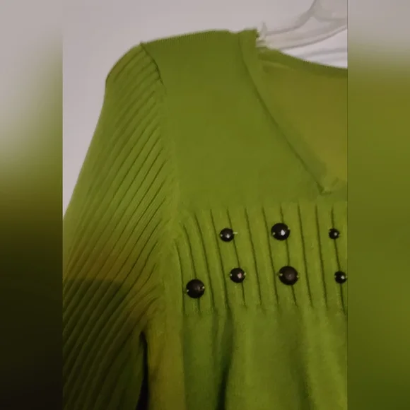 Sweater top - Picture 5 of 6